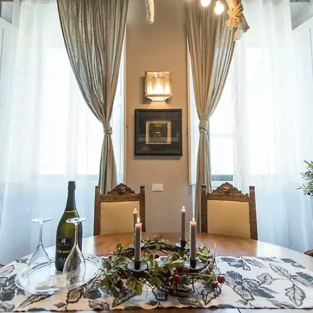 Apartment Loft Boutique Suite, Santa Croce, Florence, Wifi *